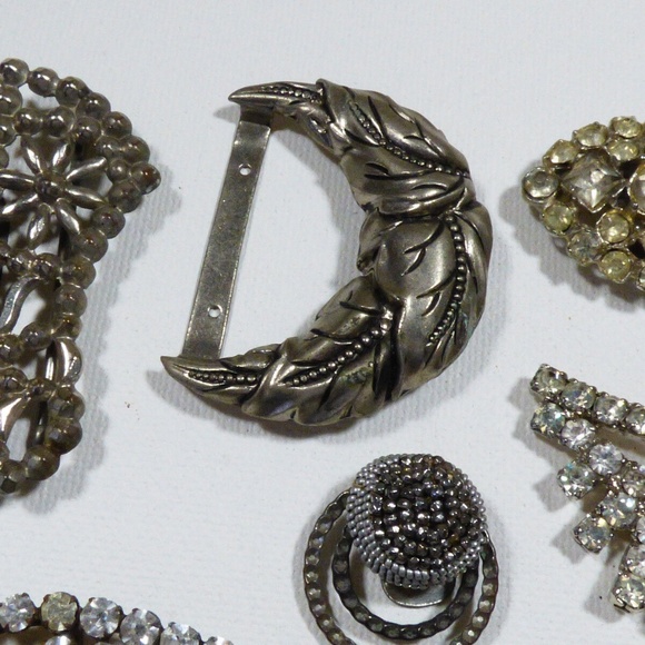 lot of 23 VTG Victorian Metal Belt Buckle Shoe clip parts Rhinestones Crystals main image 10
